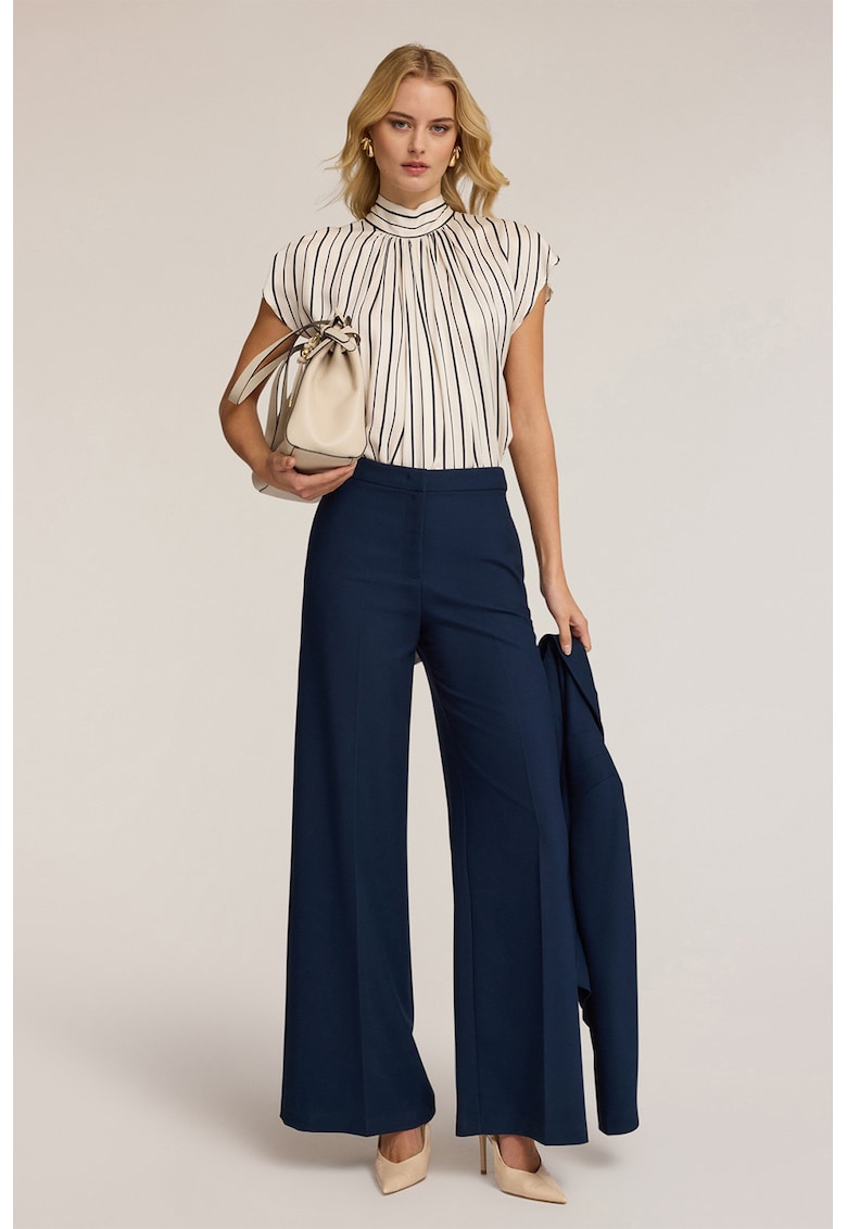 Bluza cu guler funda din panglici si dungi discrete