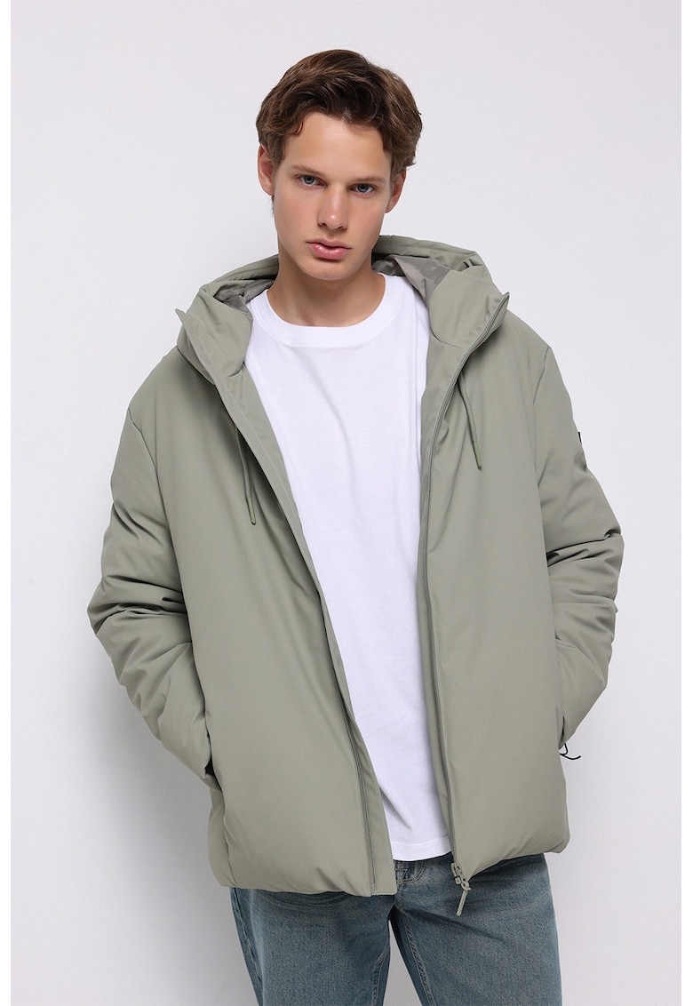 Geaca cu buzunare laterale si gluga