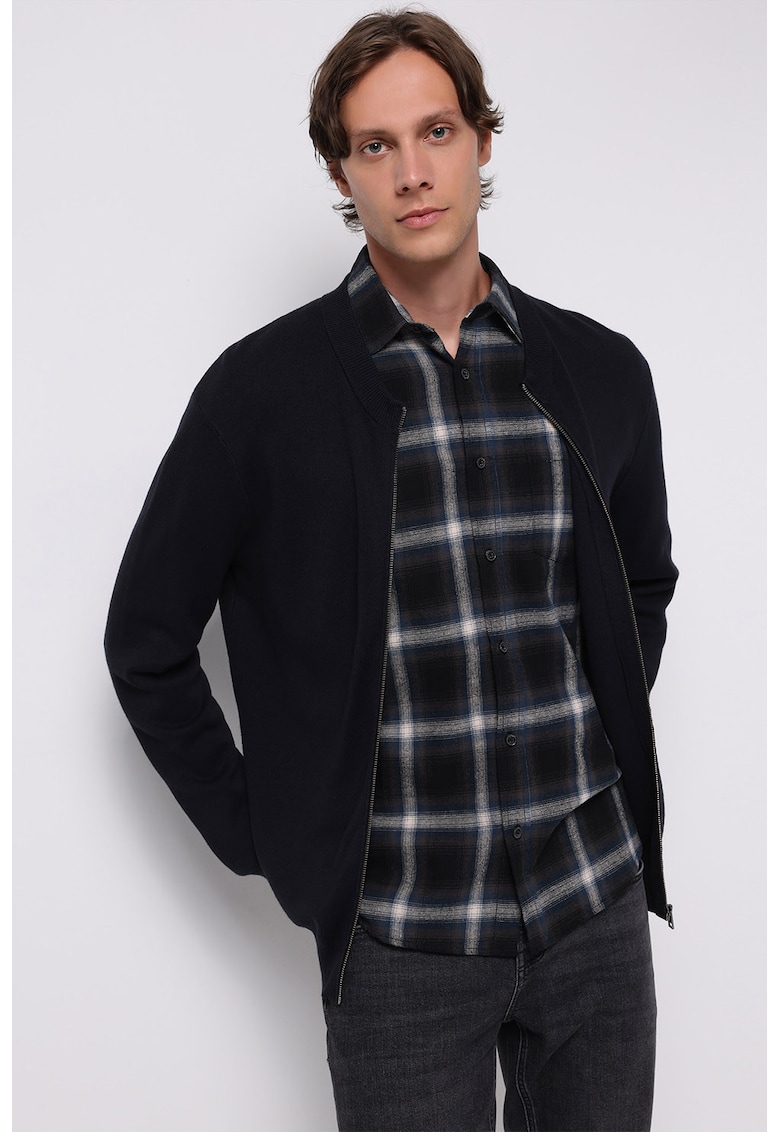 Cardigan cu fermoar si decolteu la baza gatului