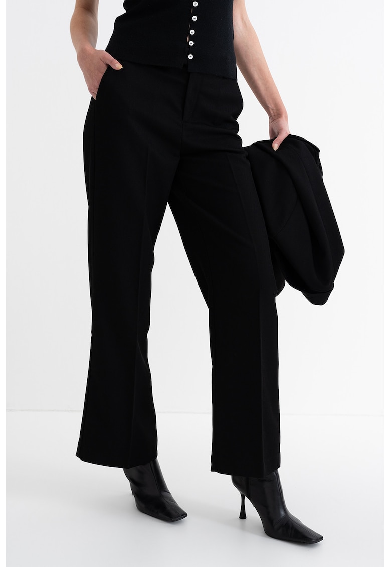 Pantaloni cu talie medie si pensa Pantaloni cu talie medie si pensa