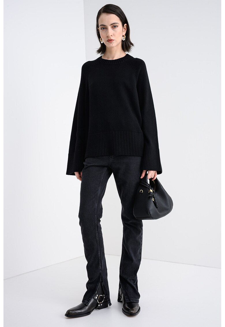 Pulover lejer din amestec de lana cu maneci raglan