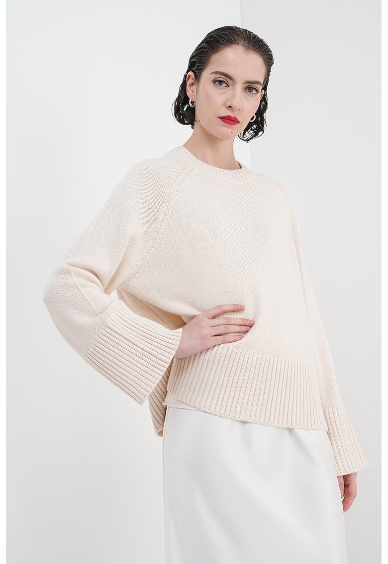 Pulover lejer din amestec de lana cu maneci raglan