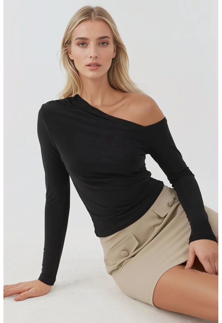 Bluza dama - decolteu asimetric - tricot - negru