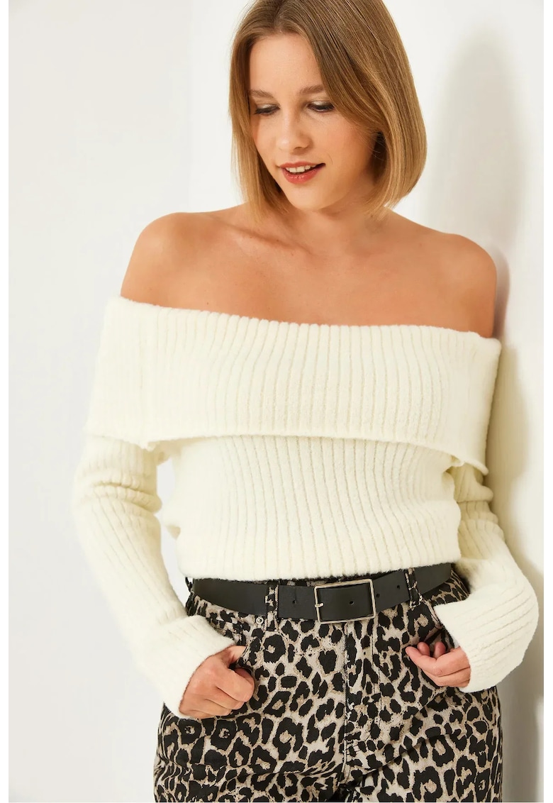 Pulover tricotat - model fara bretele - dungi - bej - tricot -