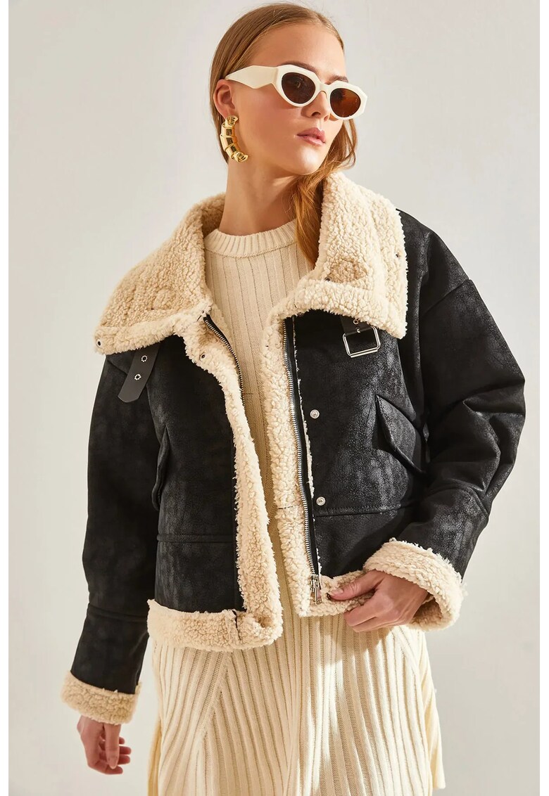 Jacheta bomber scurta dama - piele ecologica cu blana artificiala - negru/alb