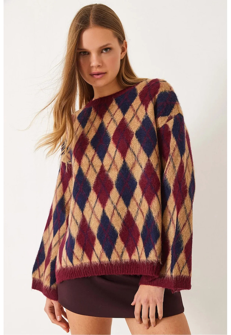 Pulover tricotat -  model baclava - guler rotund - crapaturi - tricot -