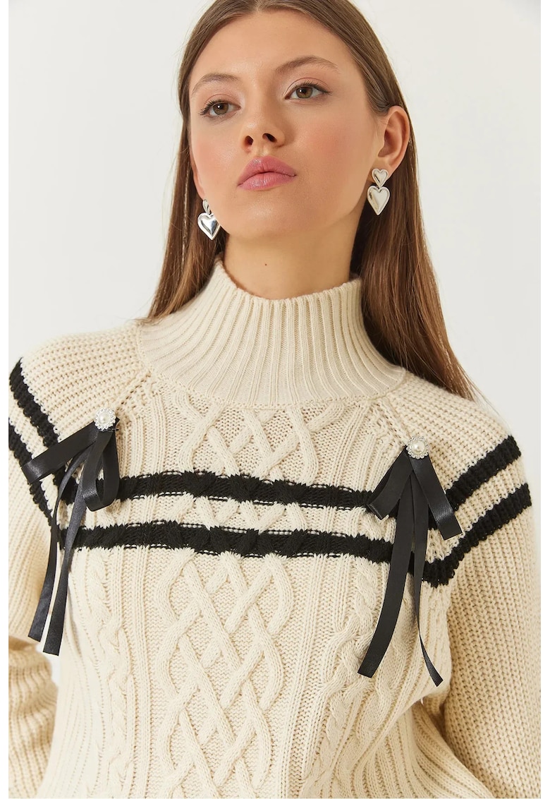 Pulover tricotat -  guler inalt - detaliu panglica - bej - tricot -