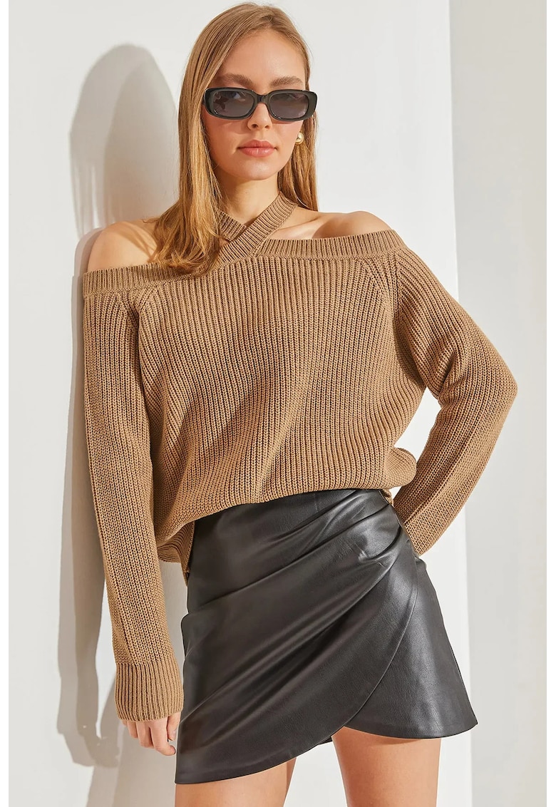 Pulover dama -  LUCCI - decupat - maro - tricot - Pulover dama -  LUCCI - decupat - maro - tricot -