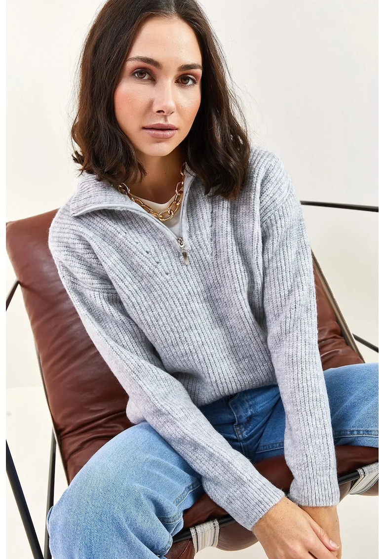 Pulover tricotat supradimensionat  cu guler cu fermoar - acrilic si poliester -