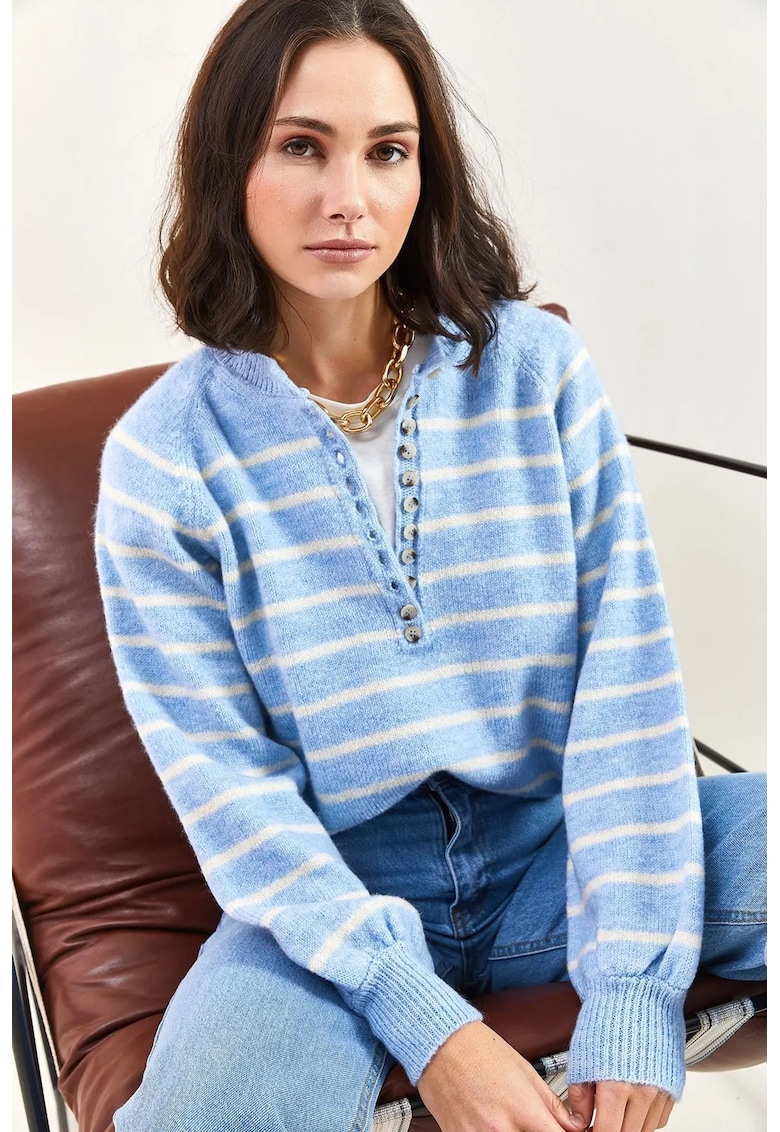 Pulover tricotat  cu dungi - guler cu nasturi - acrilic si poliester -