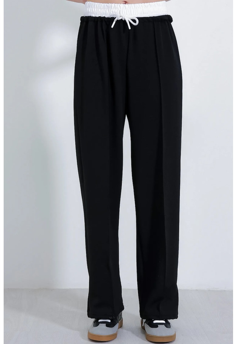 Pantaloni -  texturati - crop - picior lat - negru - poliester-lycra