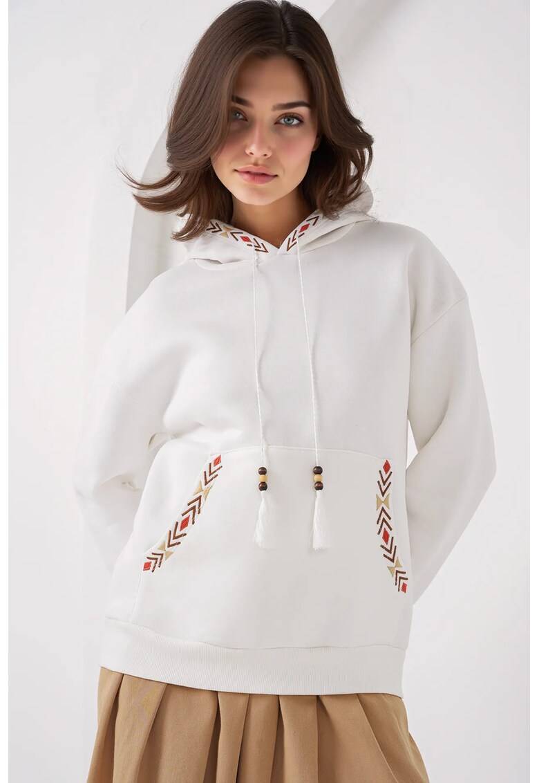 Hanorac dama supradimensionat cu gluga si pompon - alb - bumbac