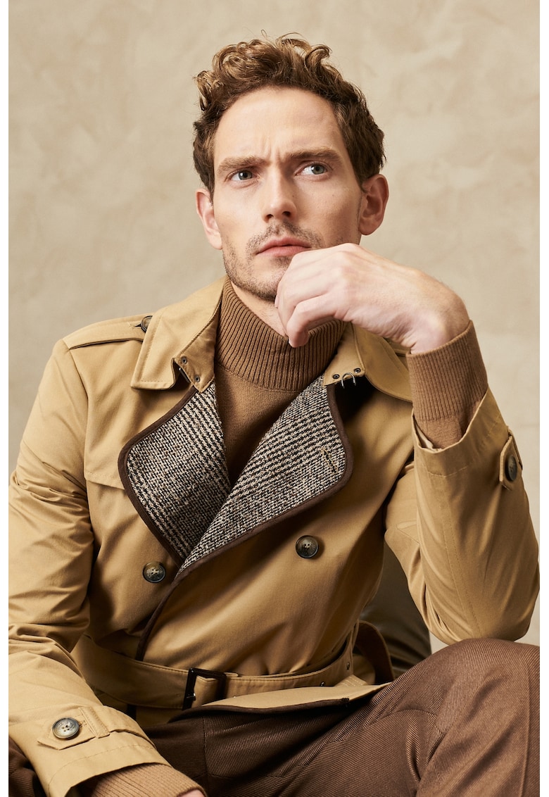 Trenci cu doua randuri de nasturi si curea detasabila in talie