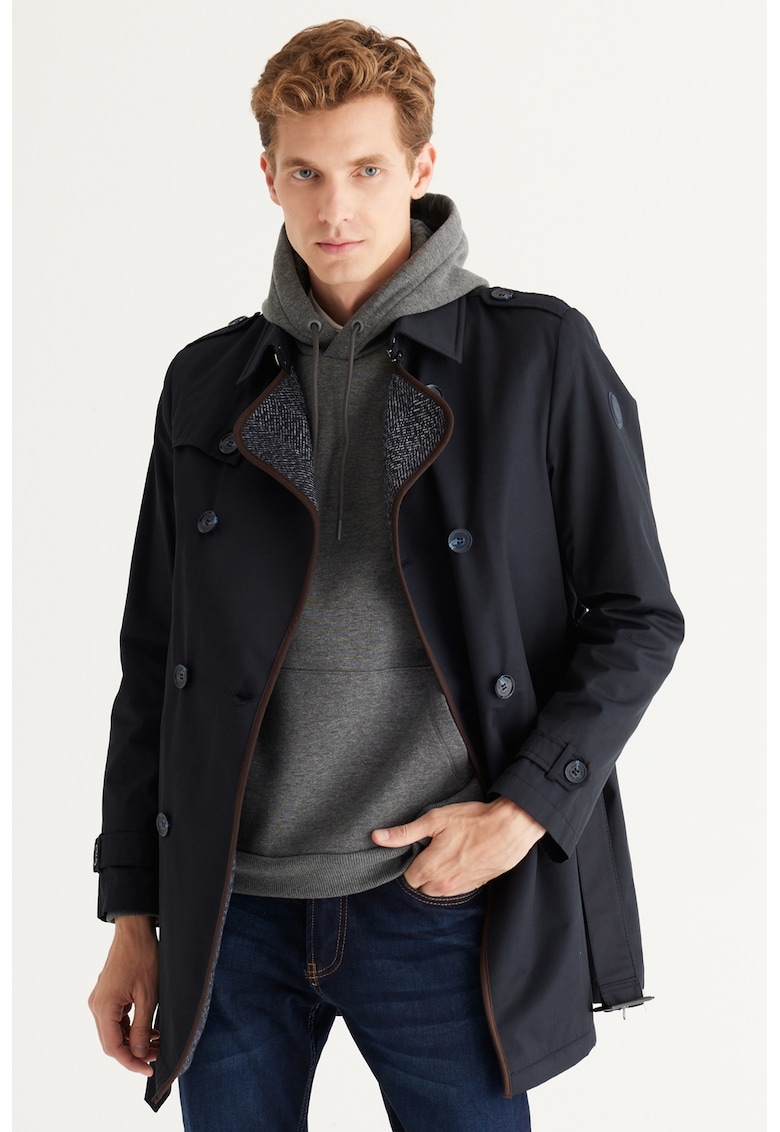 Trenci cu doua randuri de nasturi