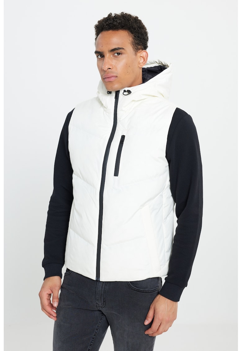 Vesta cu buzunare laterale si gluga