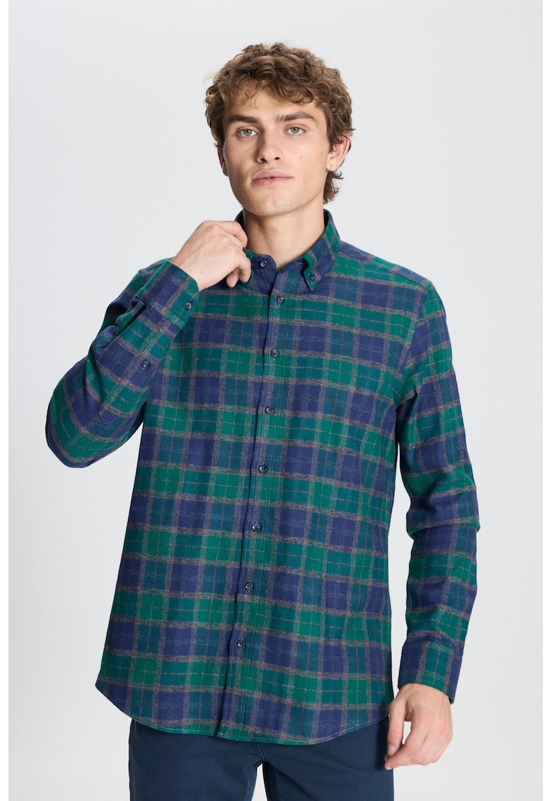 Camasa cu nasturi si model in carouri Camasa cu nasturi si model in carouri