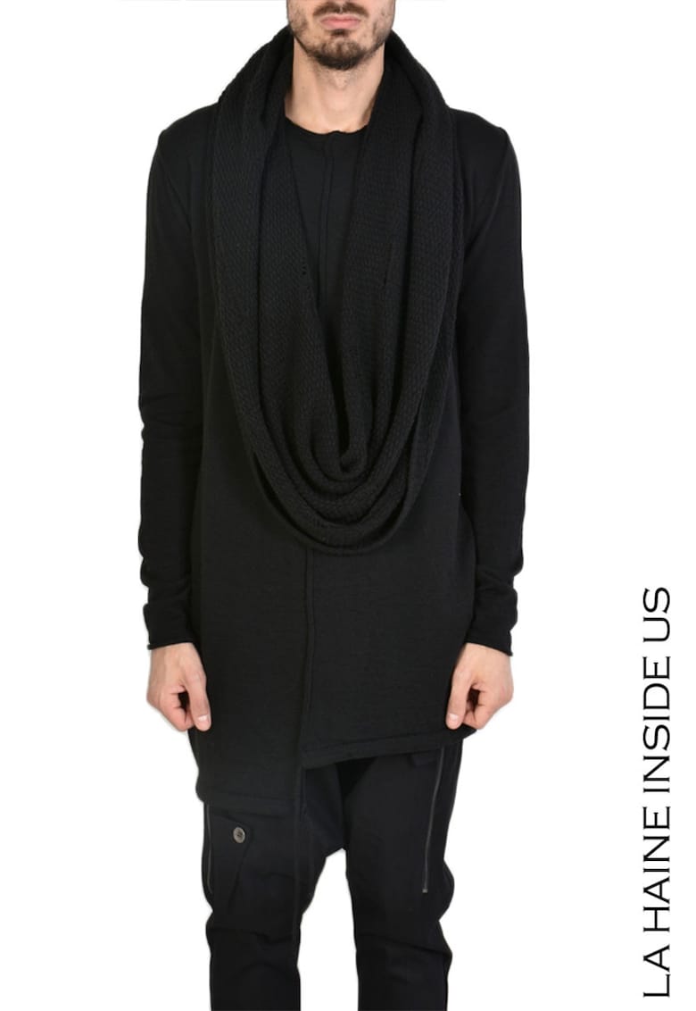 Pulover lung asimetric cu guler supradimensionat tip eșarfă