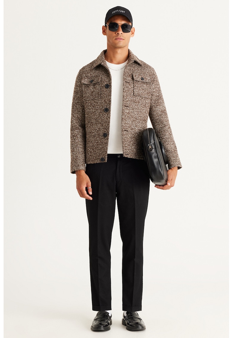 Pantaloni slim fit eleganti cu pensa