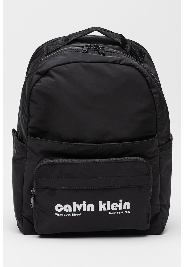 Rucsac cu imprimeu logo si buzunar exterior Rucsac cu imprimeu logo si buzunar exterior