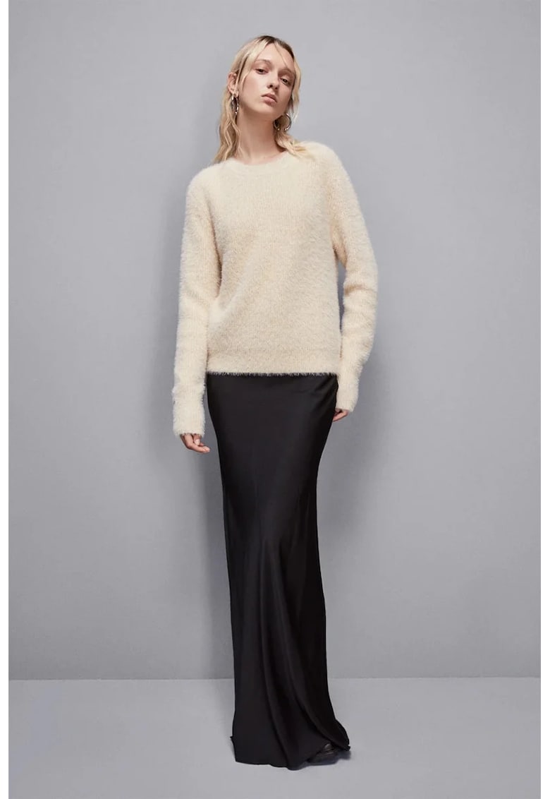 Pulover cu guler rotund