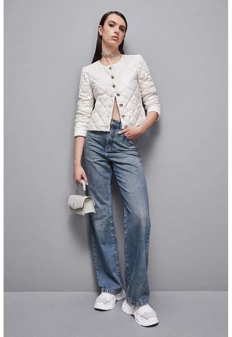 Geaca crop cu inchidere prin nasturi