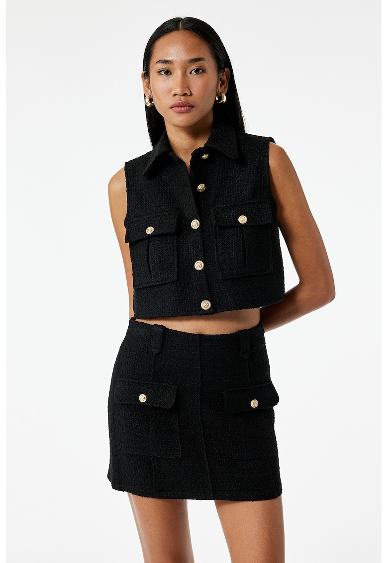 Vesta crop cu guler ascutit