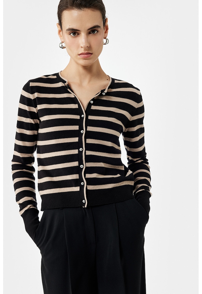 Cardigan tricotat fin cu model in dungi