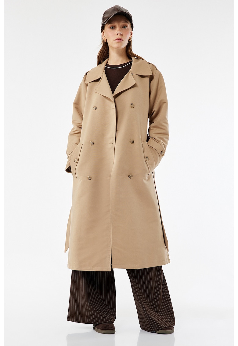 Trenci lung cu doua randuri de nasturi