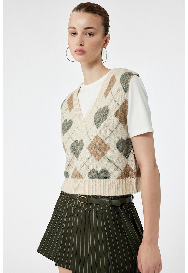 Vesta cu decolteu in V si model