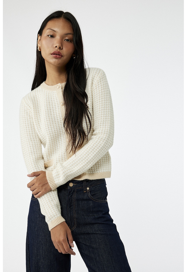 Cardigan tricotat crem
