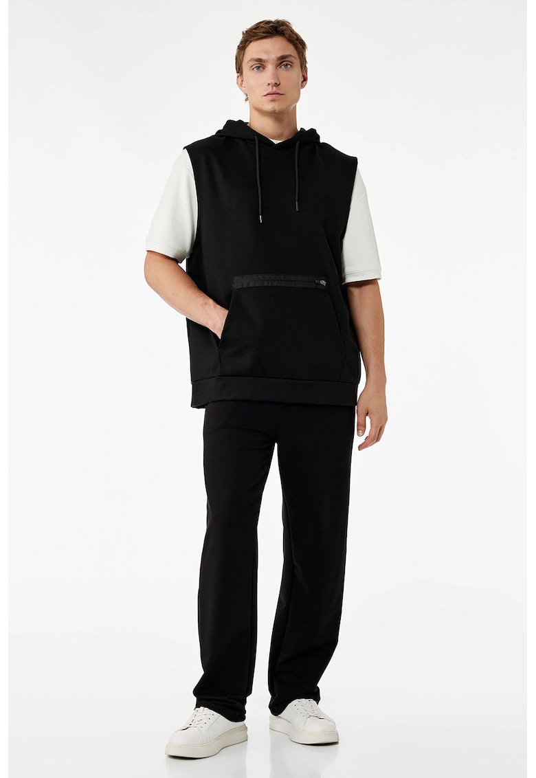 Pantaloni de trening drepti cu buzunare laterale