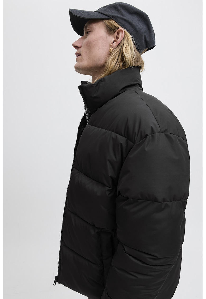 Jacheta cu vatelina si guler