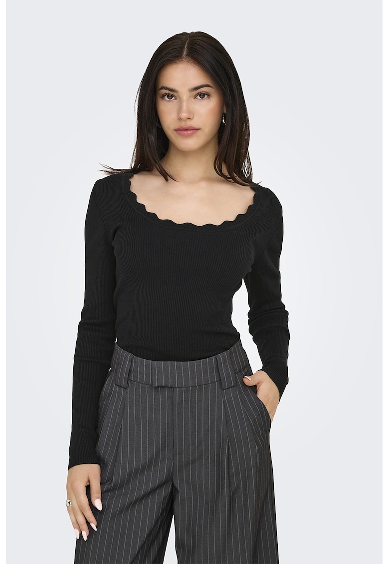 Bluza slim fit cu decolteu cu fronseuri