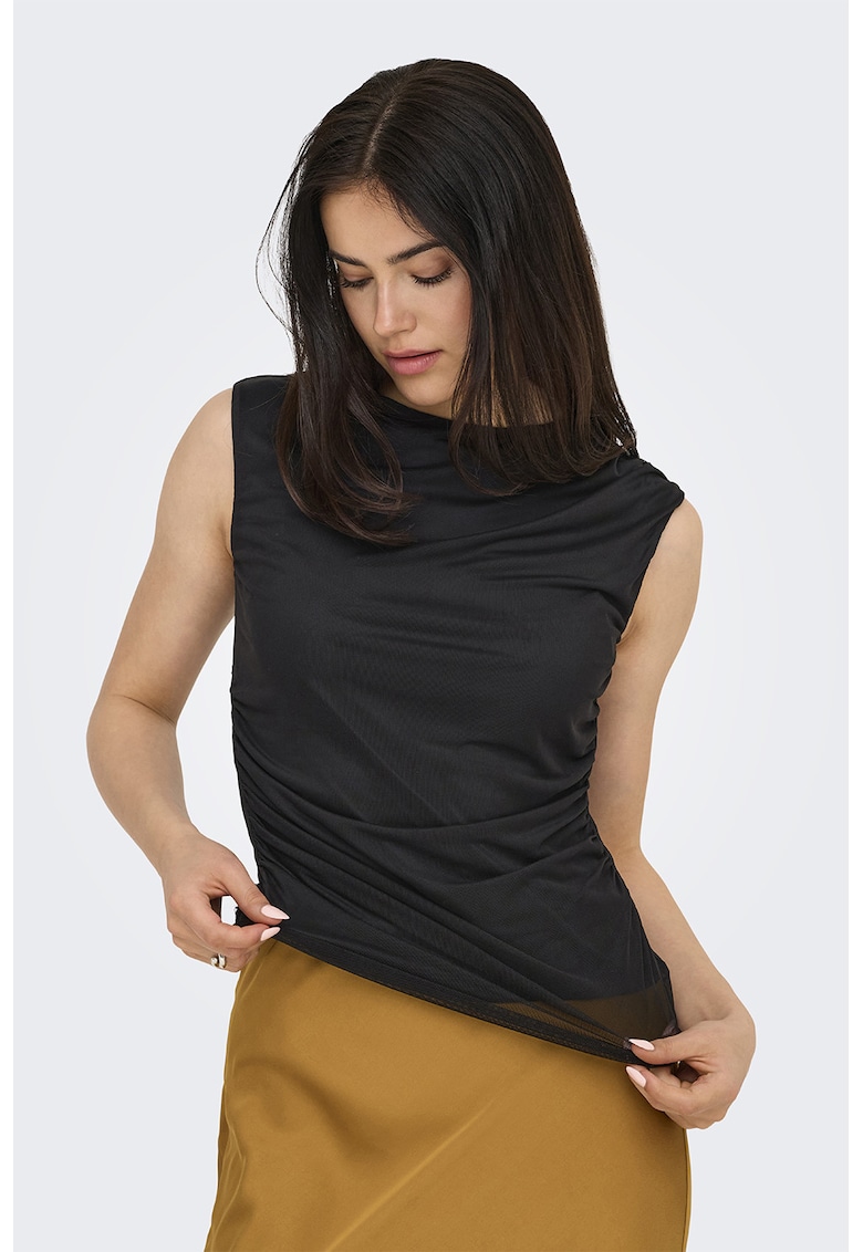 Top cu aspect cu fronseuri Top cu aspect cu fronseuri