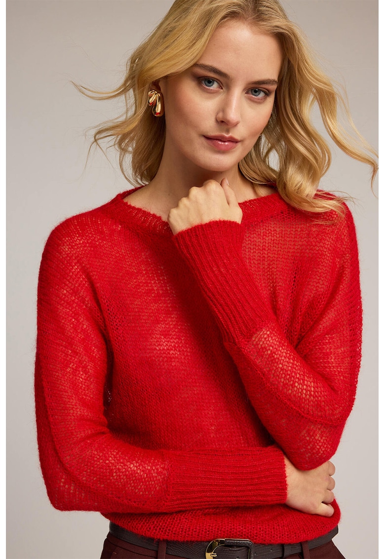 Pulover din amestec de mohair cu decolteu barcuta