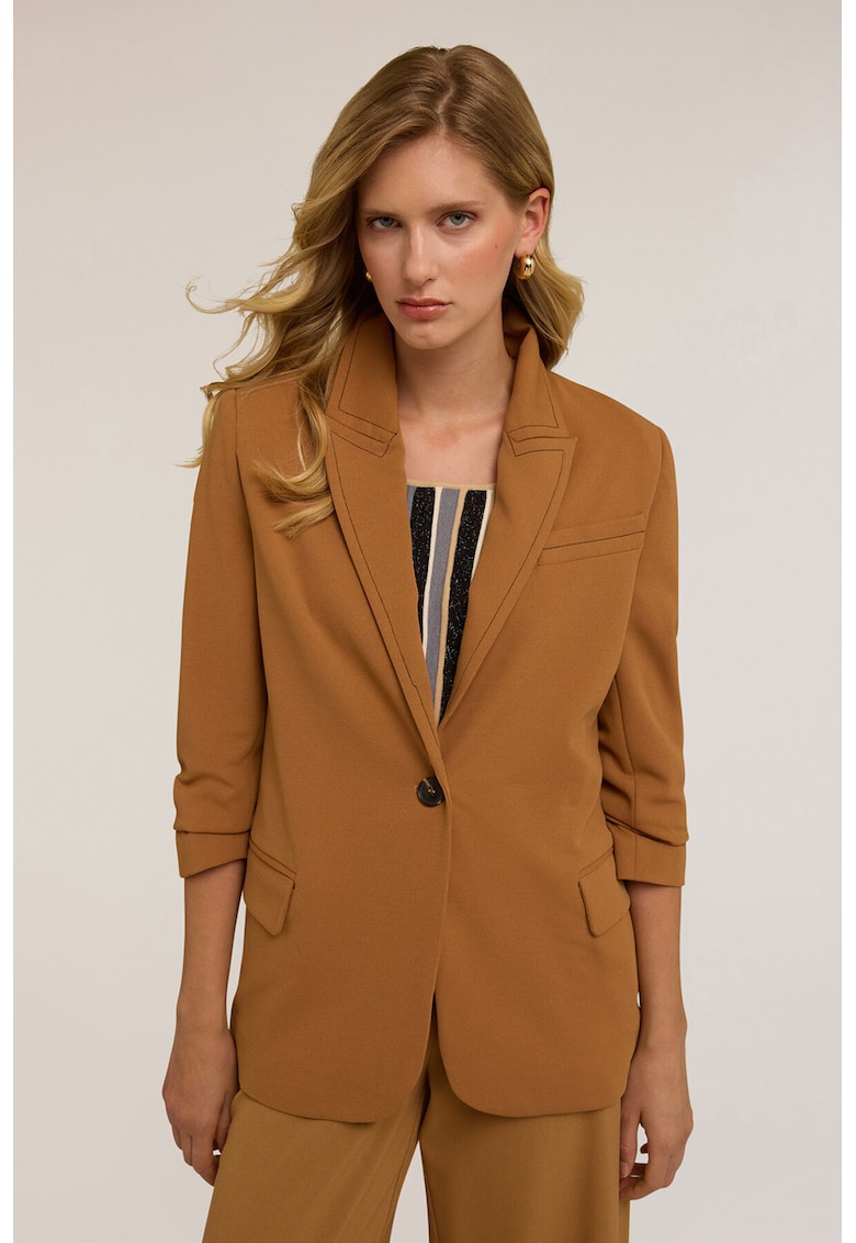 Sacou cu model uni si nasturi