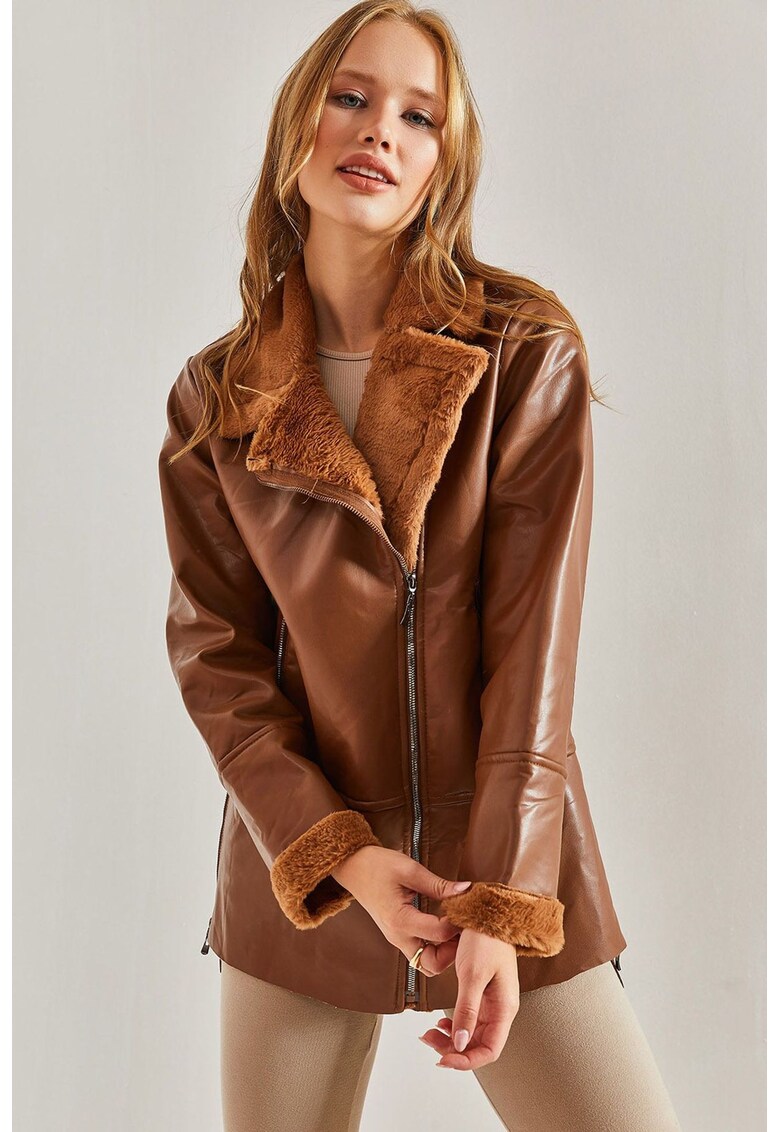 Geaca din blana artificiala cu model si guler sal - culoare maro scortisoara - material textil -