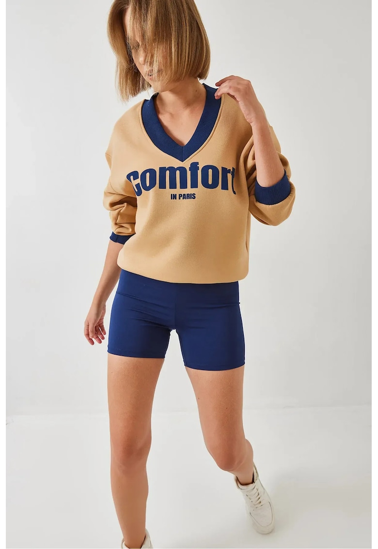 Hanorac tricotat - decolteu in V - imprimeu Motto - maro - bumbac