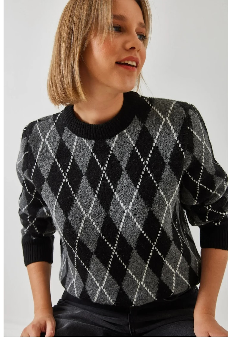 Pulover tricotat -  guler rotund - model baclava - material acrilic-poliester-polibutilena -