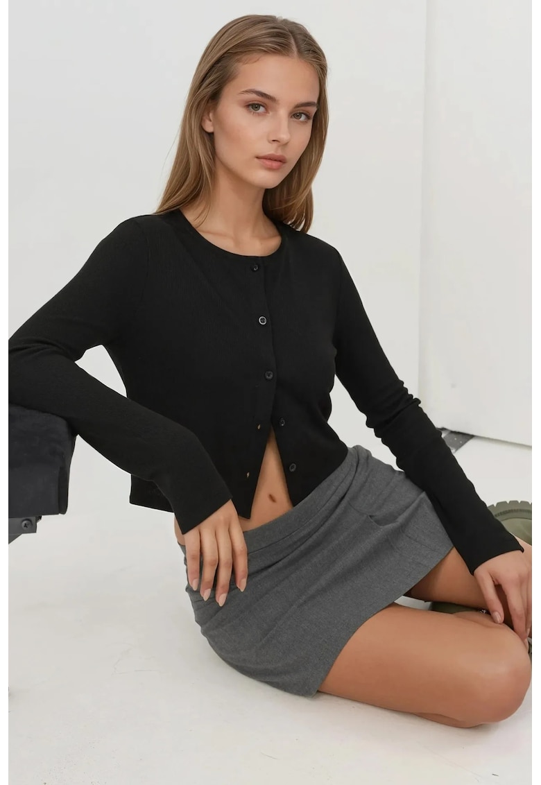 Bluza dama - simpla cu guler rotund si nasturi - amestec de viscona - Negru -