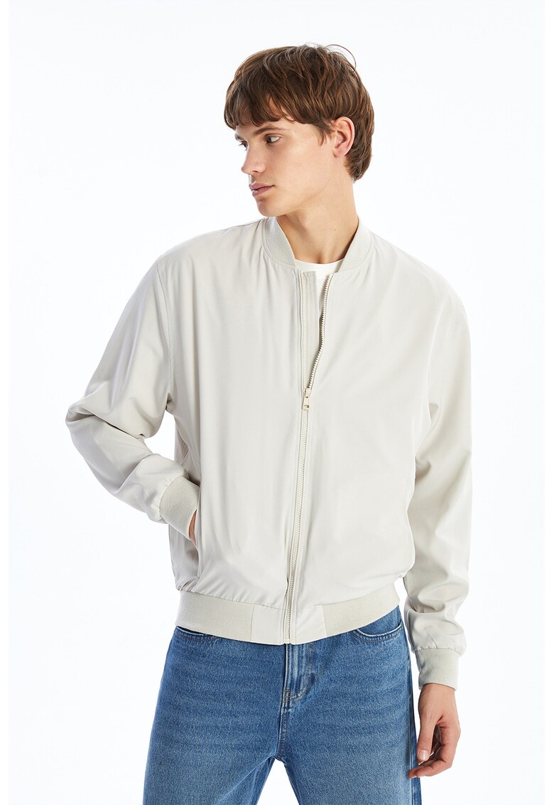 Jacheta bomber uni