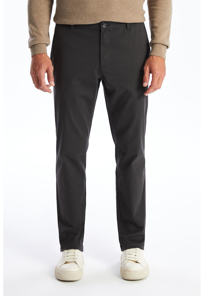 Pantaloni chino regular fit cu talie medie Pantaloni chino regular fit cu talie medie