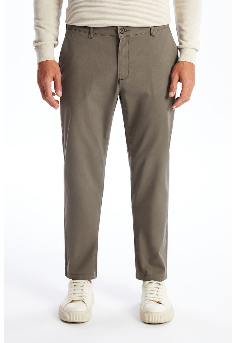 Pantaloni chino regular fit cu talie medie Pantaloni chino regular fit cu talie medie
