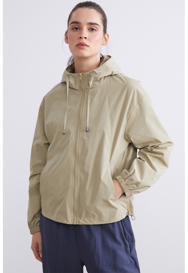 Jacheta cu buzunare si fermoar