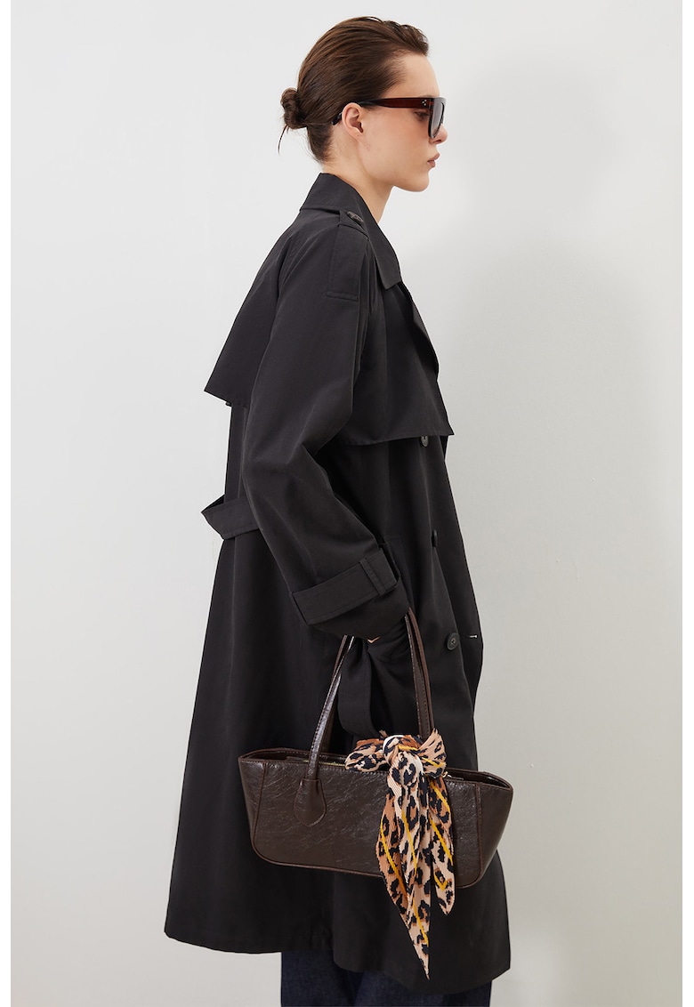 Trenci cu doua randuri de nasturi si cordon in talie