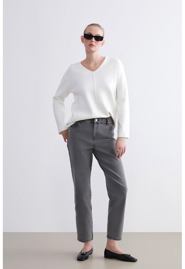 Blugi drepti cu talie elastica