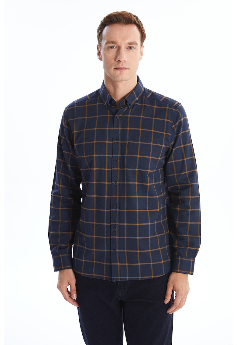 Camasa cu model in carouri si guler fixat cu nasturi