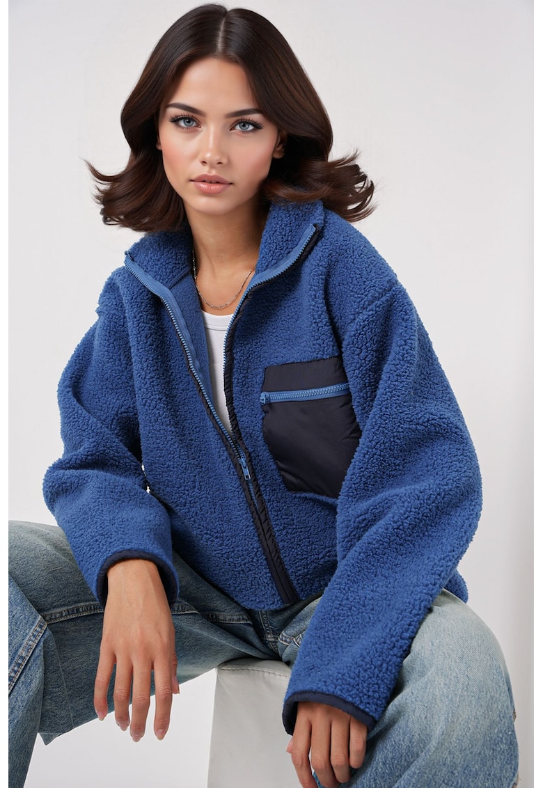 Jacheta din material teddy