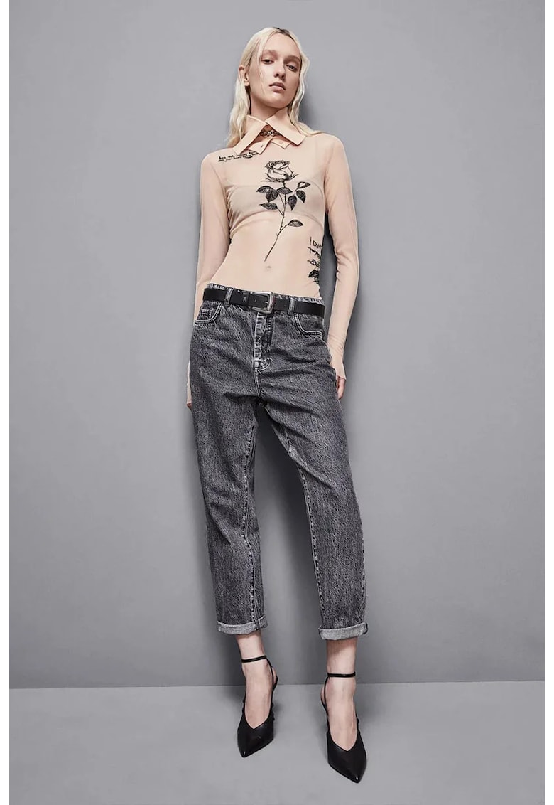 Bluză cu guler înalt transparentă din tul