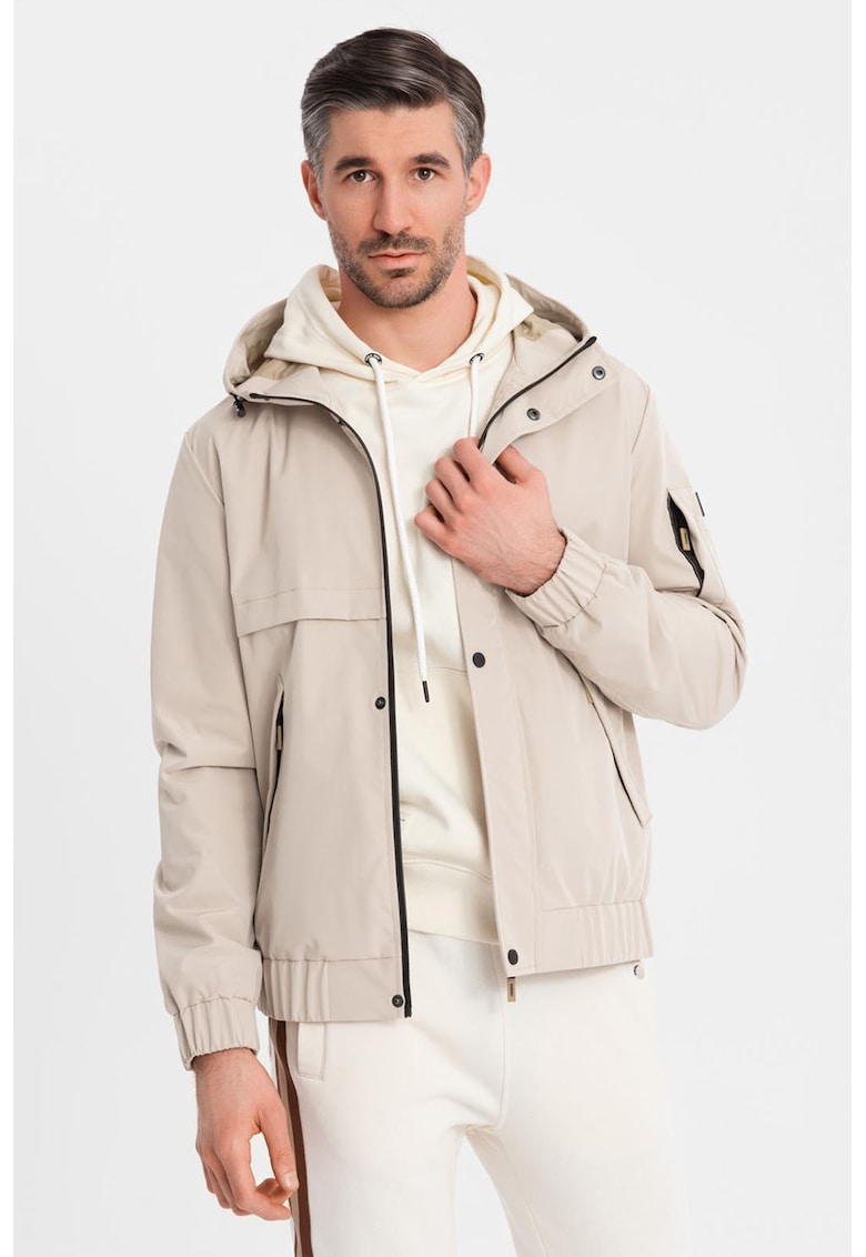 Jacheta cu buzunare si gluga